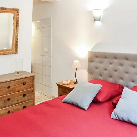 Maison 9 * Issirac