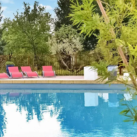 Maison 9 * Issirac
